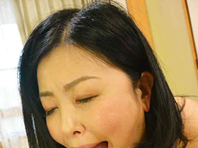 無毛性器の母と行く生ハメ旅行　8時間　サンプル画像06